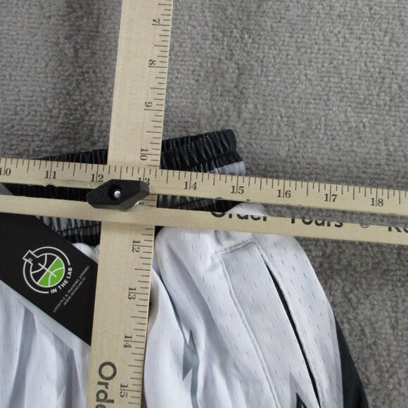 In the Lab Stealth Shorts Men Large White Basketball Drawstring Heavyweight Mesh - Picture 6 of 10
